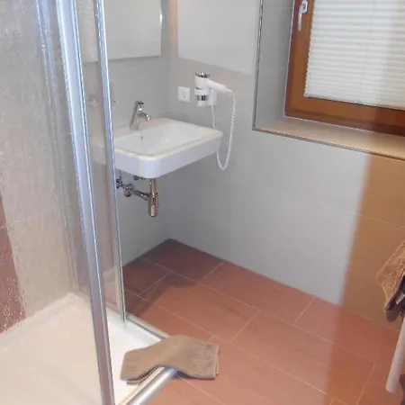 Beim Brunnen 10 Apartment *