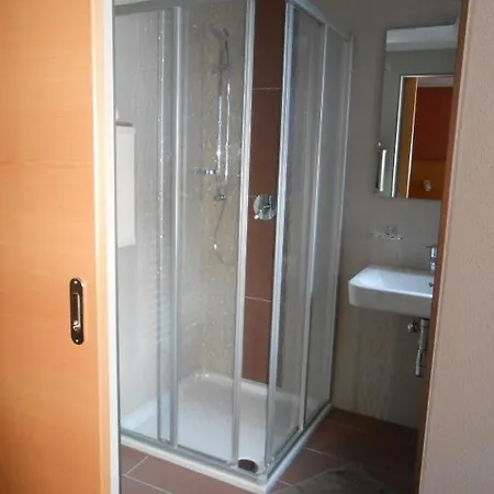 比艾姆布伦恩10公寓 索尔登